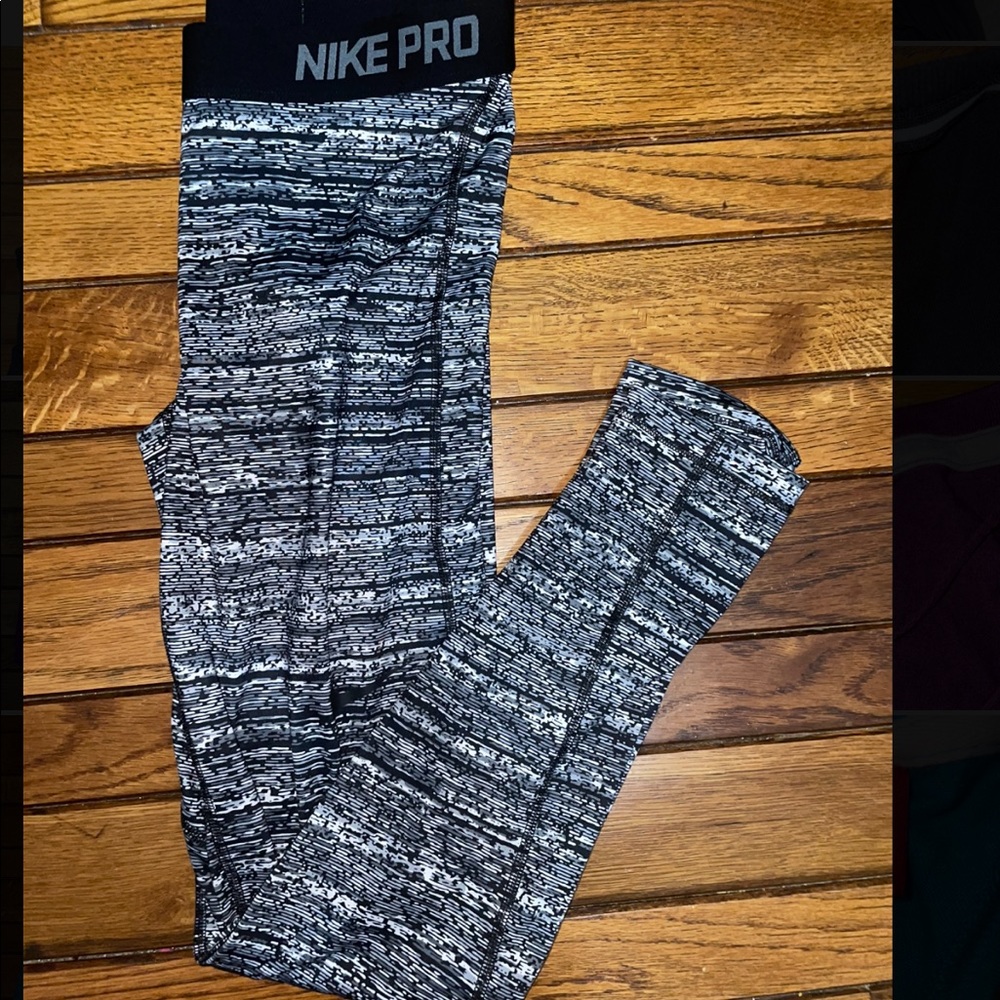Nike leggings